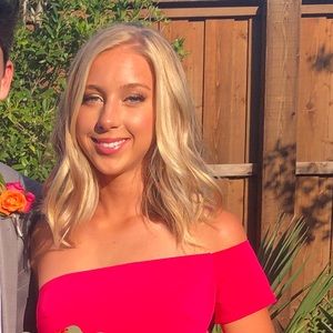 Meet your Posher, Jenna